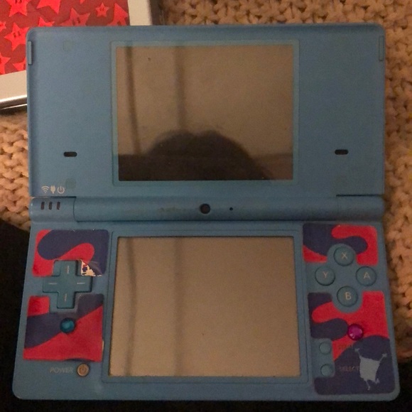 Selling my Nintendo DSI - Picture 3 of 3